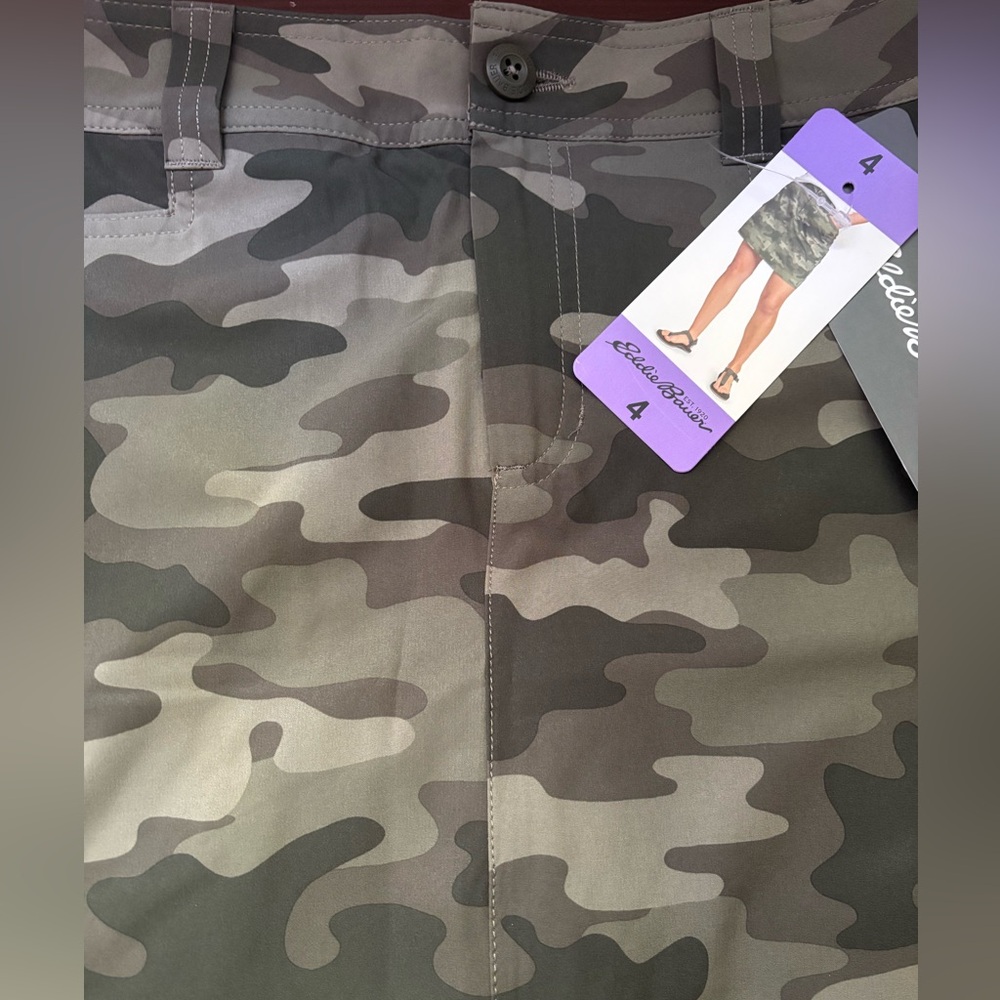 Eddie Bauer Skort Green Camo